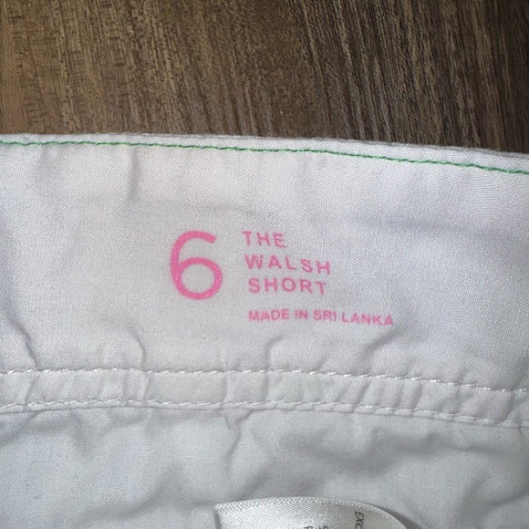 Lilly Pulitzer White Floral The Walsh Short - Size 6 - Picture 2 of 5